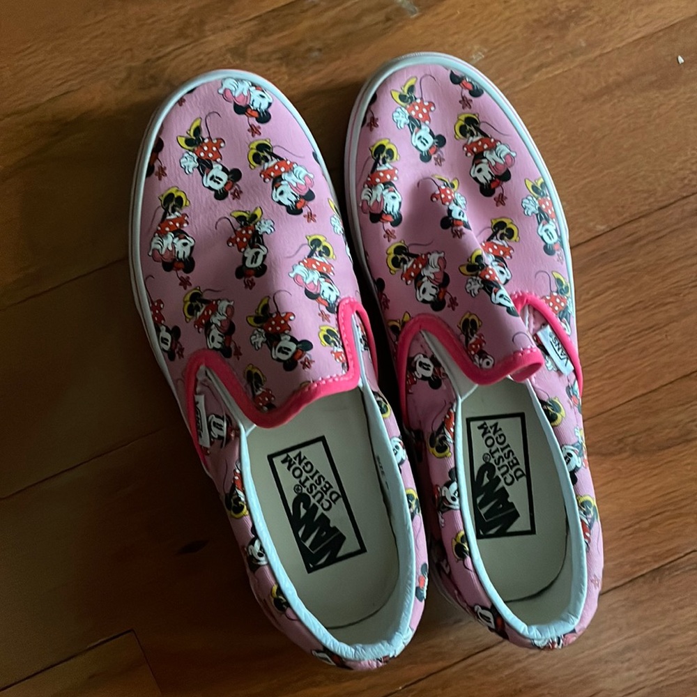 Vans Slip On Sneakers In Disney Pink Minnie Gem
